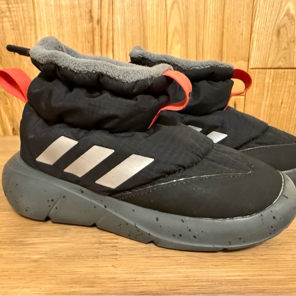 Adidas Kids Black and Gray Boots with Red Pulls